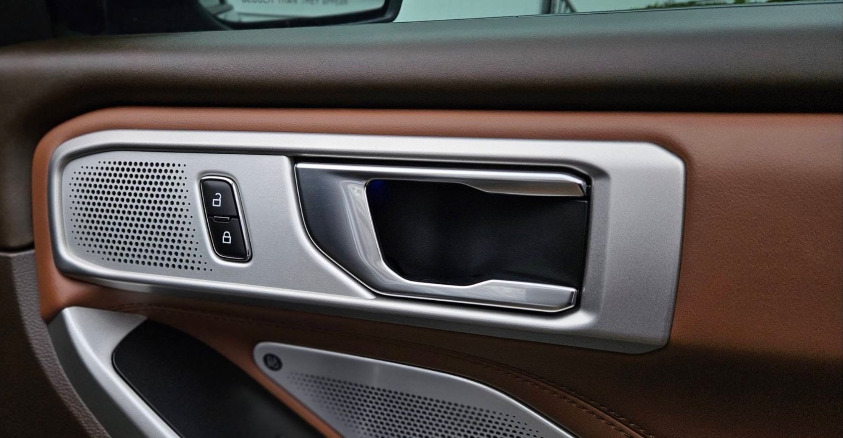 Ford Explorer King Ranch door panel detail